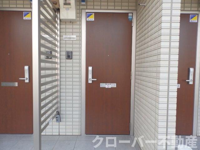 物件内観写真13　(玄関（TVインターホン付き）)