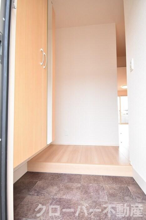 物件内観写真15　(玄関)