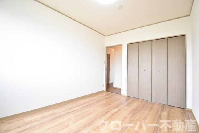 物件内観写真6　(洋室６帖)