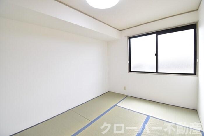 物件内観写真12　(和室６帖)