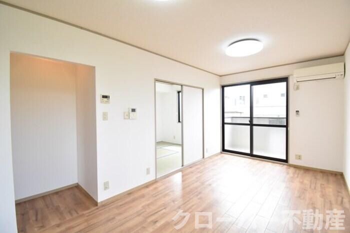 物件内観写真14　(ＤＫ９帖～和室６帖)