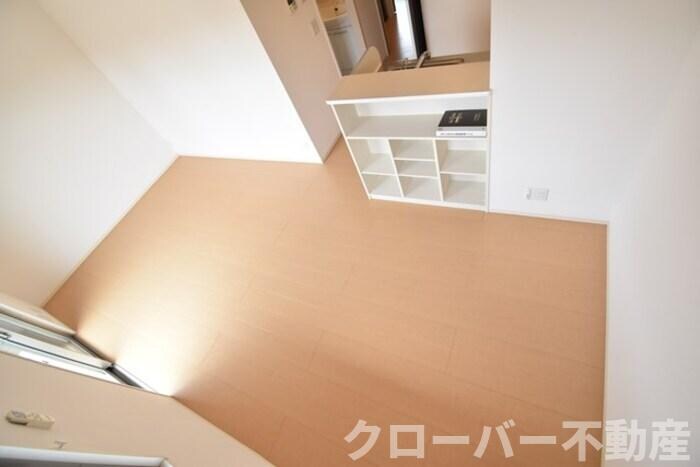 物件内観写真6　(ＬＤＫ１２帖)