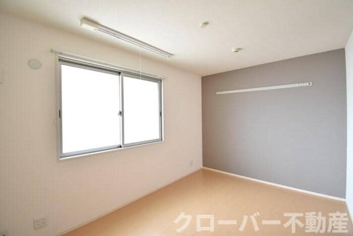 物件内観写真8　(洋室６．７帖)