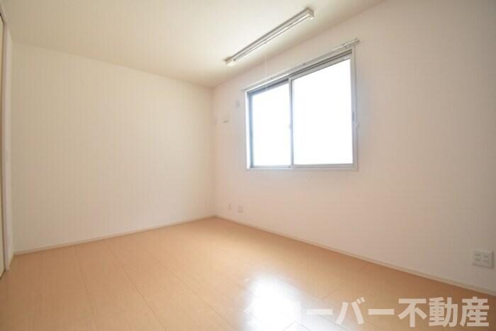 物件内観写真11　(洋室６．７帖)