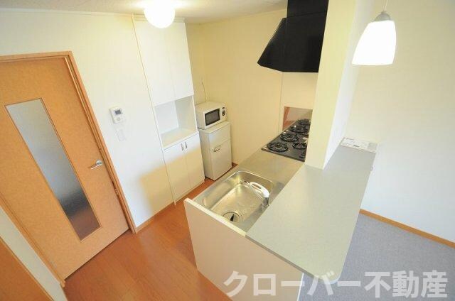 物件内観写真10　(家電・棚はありません。)