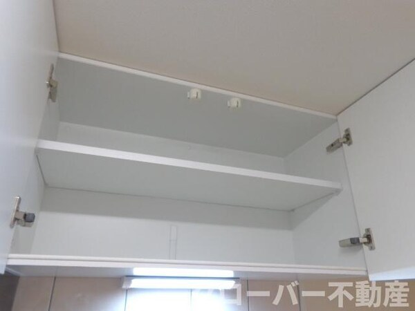 キッチン(キッチン上収納)