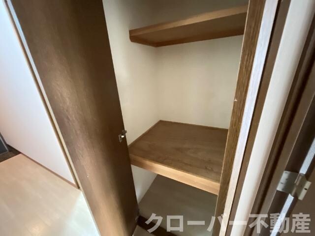物件内観写真20　(廊下収納)
