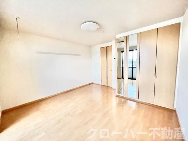 物件内観写真12　(洋室)