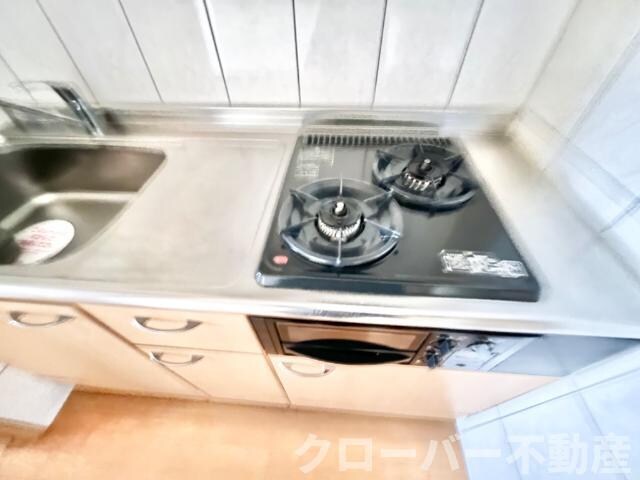 物件内観写真18　(2口ガスコンロ)