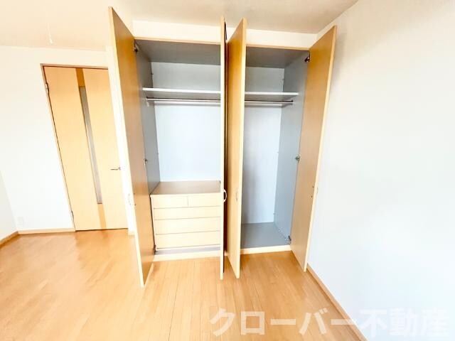 物件内観写真6　(クローゼット)