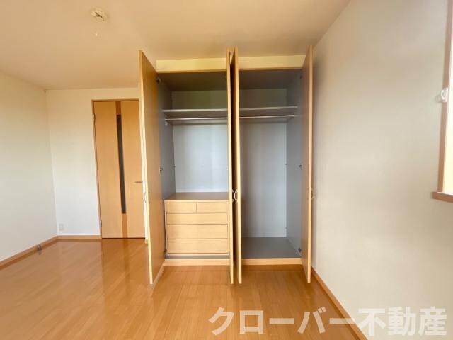 物件内観写真5　(クローゼット)