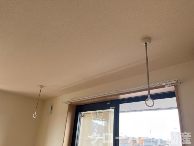 物件内観写真7　(室内物干)