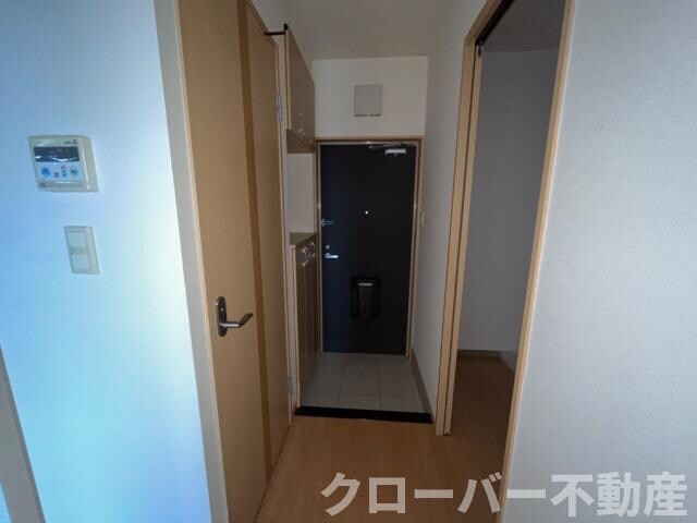 物件内観写真17　(玄関)