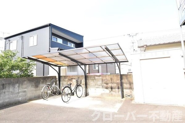 建物設備(駐輪場)