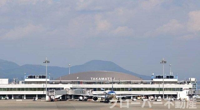 物件外観写真7　(高松空港さんまで3500m)