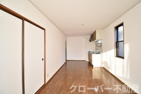 居室(ＬＤＫ１１．３帖)