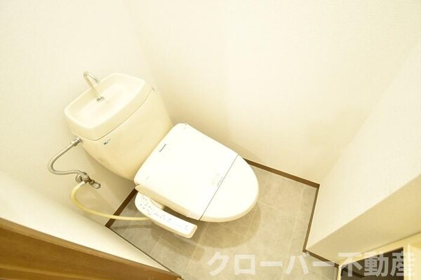 トイレ(温水洗浄暖房便座)