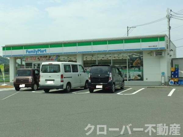 周辺環境(ファミリーマート坂出川津町店まで1,047ｍ)