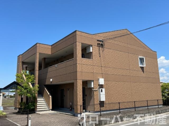 物件外観写真3　(外観写真（昼）)