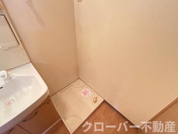 トイレ(洗濯機置場)