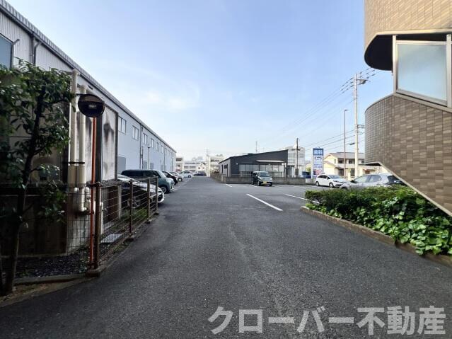 物件内観写真18　(ザグザグ坂出京町店まで614m)