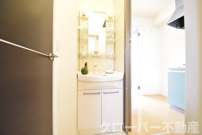物件内観写真7　(洗髪洗面化粧台)
