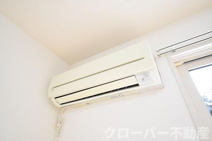 物件内観写真15　(エアコン（洋室）)