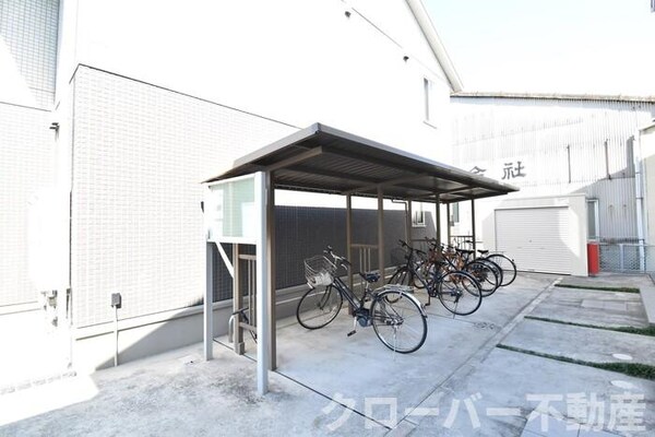 建物設備(駐輪場)