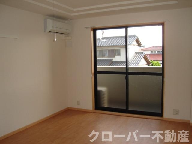 物件内観写真2　(洋室)