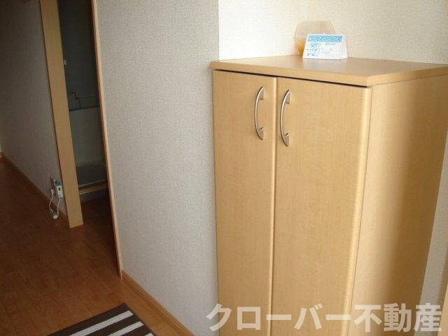 物件内観写真12　(靴箱)