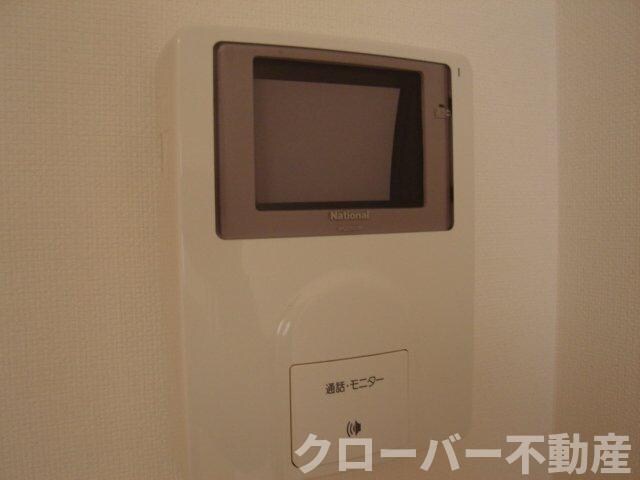 物件内観写真18　(カメラ付インターホン)