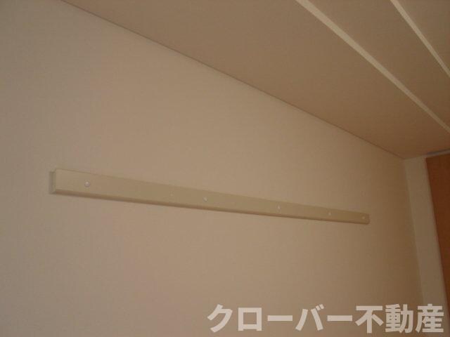 物件内観写真19　(ハンガーかけ)