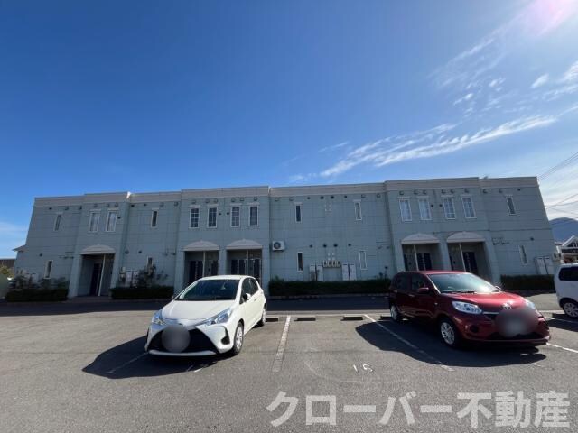 物件外観写真1　(外観写真（昼）)