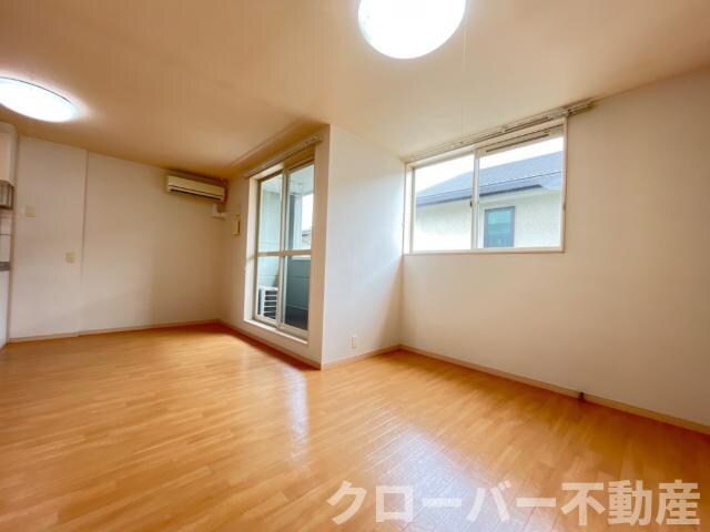 物件内観写真21　(リビング)