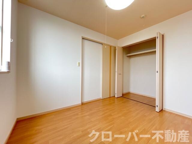 物件内観写真25　(洋室)
