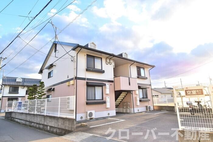 物件外観写真1　(建物外観)