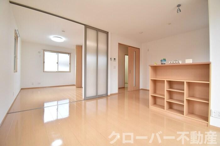 物件内観写真9　(ＬＤＫ１１．１帖～洋室６．１帖)