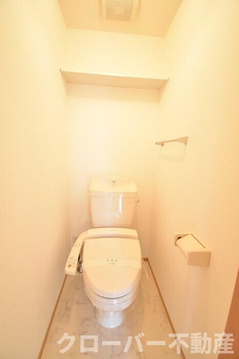 物件内観写真14　(温水洗浄暖房便座)