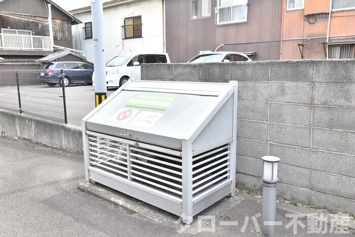 物件内観写真24　(ゴミ置場)