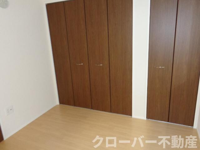 物件内観写真12　(洋室)