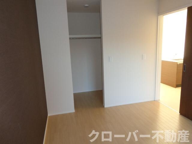 物件内観写真16　(洋室)