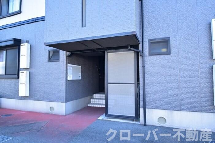 物件外観写真7　(エントランス)