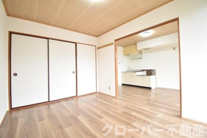 物件内観写真13　(ＬＤＫ１３．５帖)