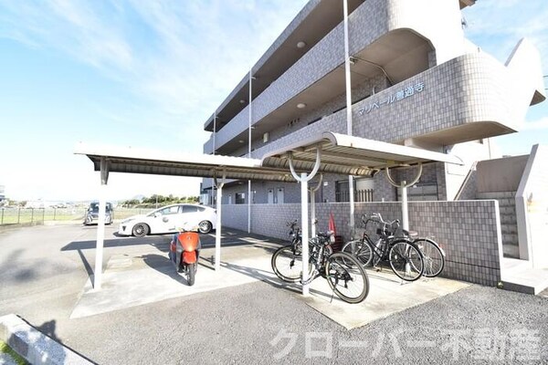 建物設備(駐輪場)
