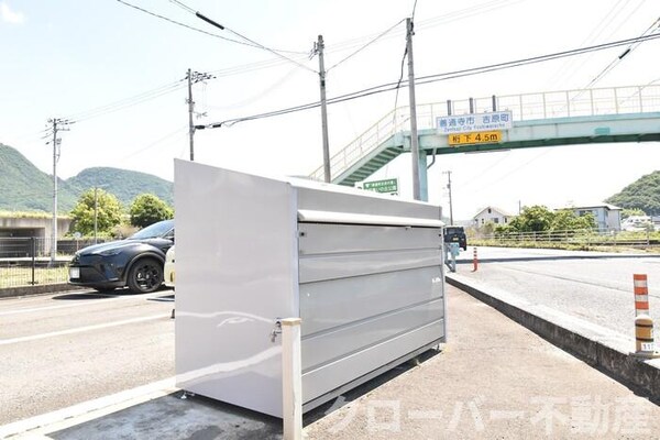 建物設備(ゴミ置場)