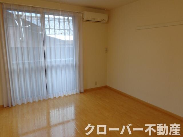 物件内観写真2　(洋室)