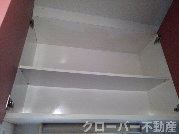 内装他