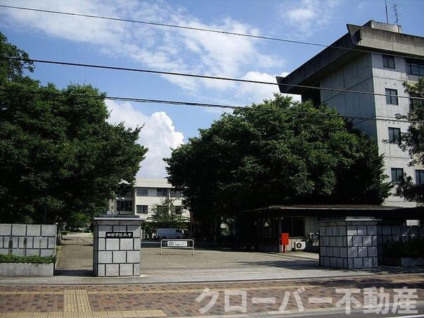 私立四国学院大学まで581m
