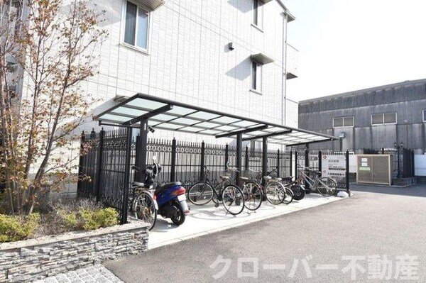 建物設備(駐輪場)