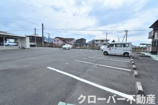 駐車場(駐車場)